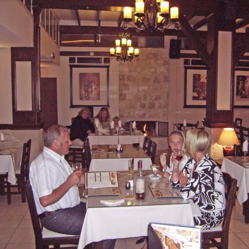 tasmaria-island-blue-restaurant-2